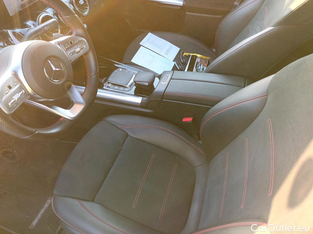  Mercedes  GLA MERCEDES-BENZ  / 2020 / 5P / todoterreno  200 D (AC) #18