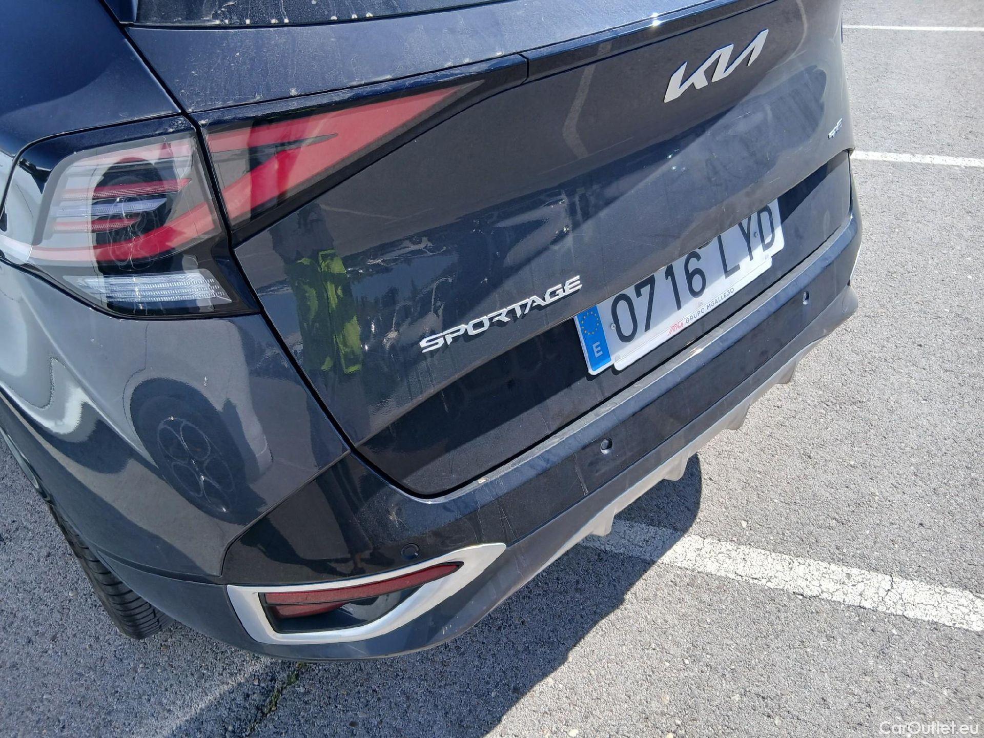  KIA  Sportage KIA  / 2022 / 5P / todoterreno 1.6 CRDi MHEV 136CV GT-line 4X2 DCT #10