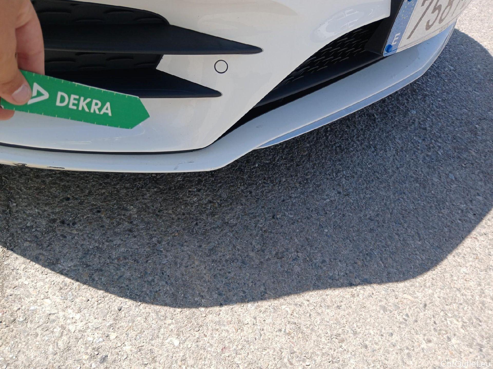  Mercedes  A-Klasse MERCEDES-BENZ Clase A / 2018 / 5P / berlina con portón A 200 d #14