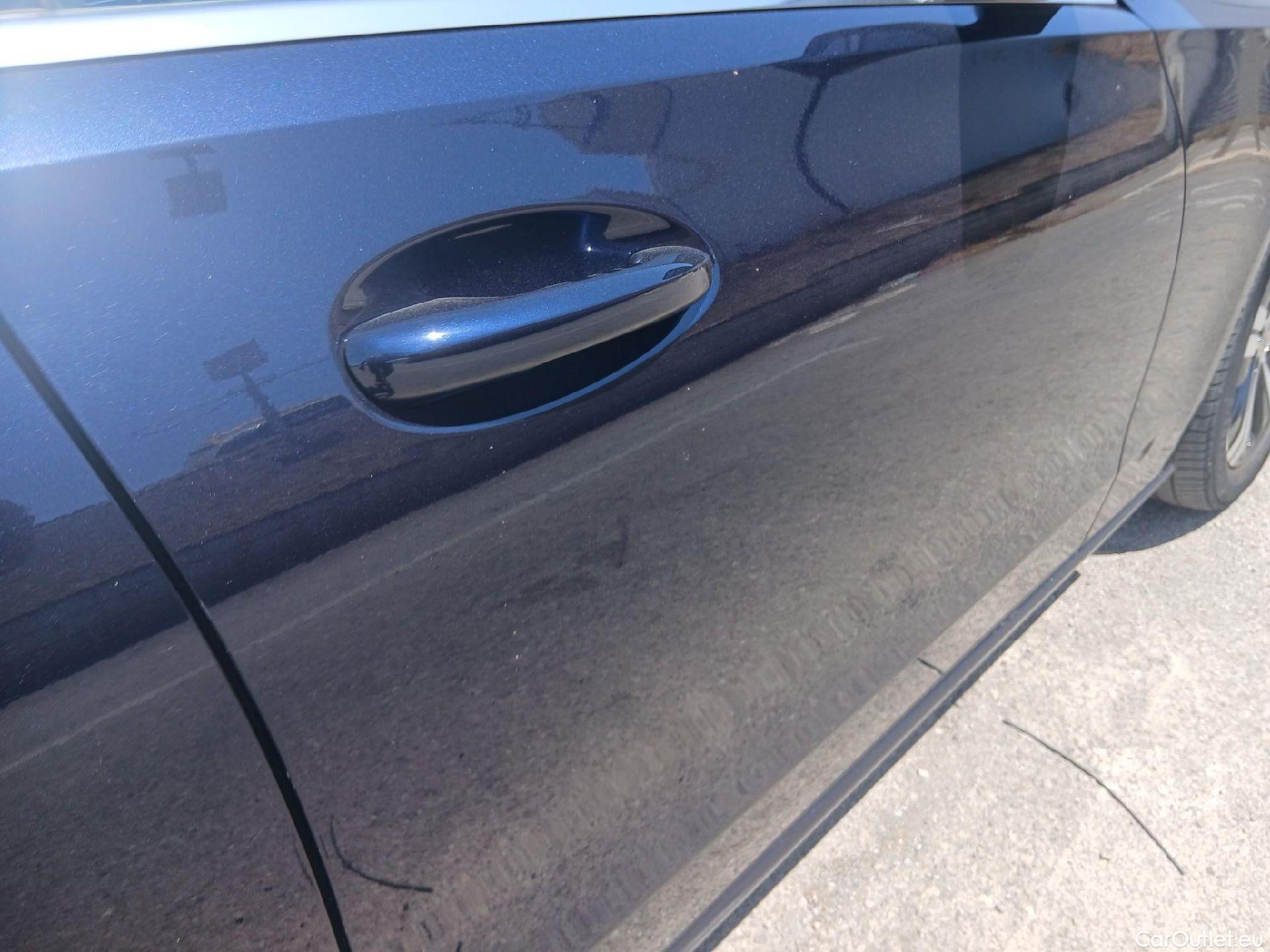  Mercedes  C-Klasse MERCEDES-BENZ Clase C / 2021 / 4P / sedán C 220 d #21