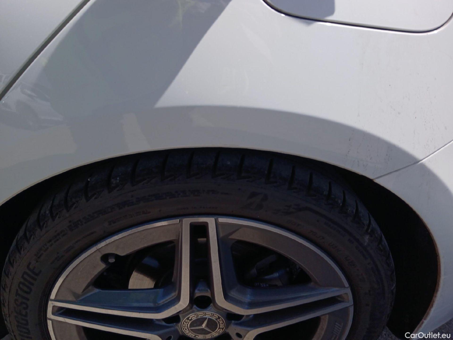  Mercedes  A-Klasse MERCEDES-BENZ Clase A / 2018 / 5P / berlina con portón A 200 d #22