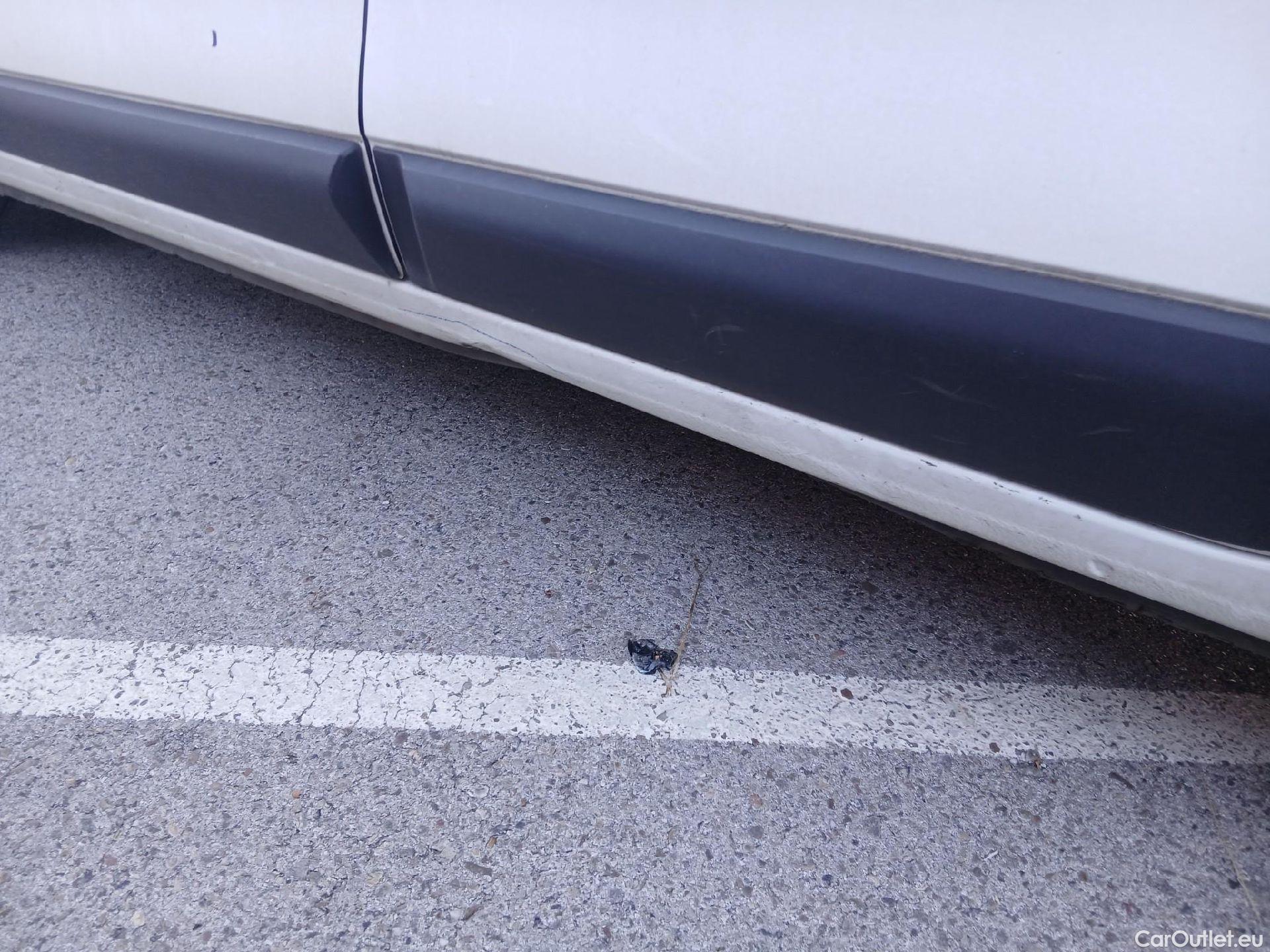  Dacia  Lodgy DACIA  / 2012 / 5P / monovolumen compacto Comfort Blue dCi 70kW (95CV) 7Pl - 18 #21