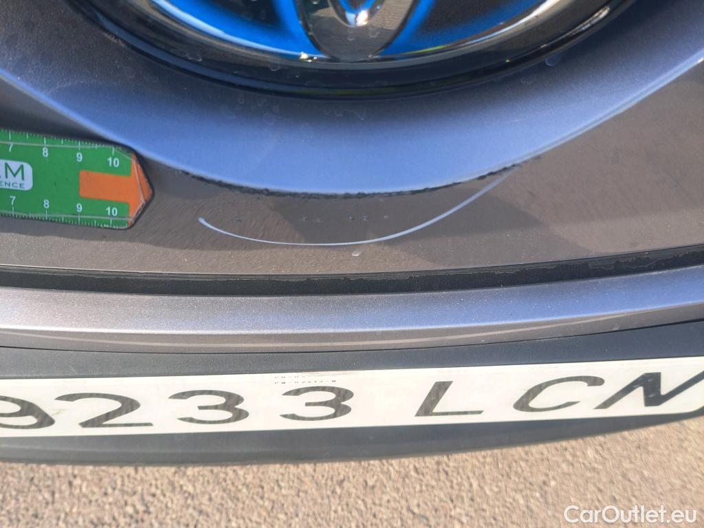  Toyota  C-HR TOYOTA  / 2016 / 5P / todoterreno 1.8 125H Advance (CX) #14