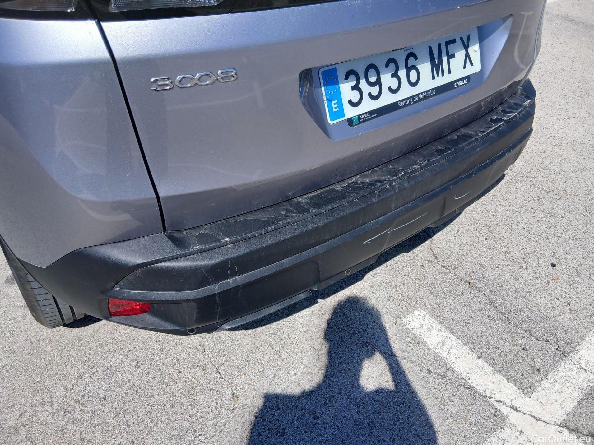  Peugeot  3008 PEUGEOT  / 2020 / 5P / todoterreno 1.5 BlueHDi 96kW Active Pack EAT8 #17