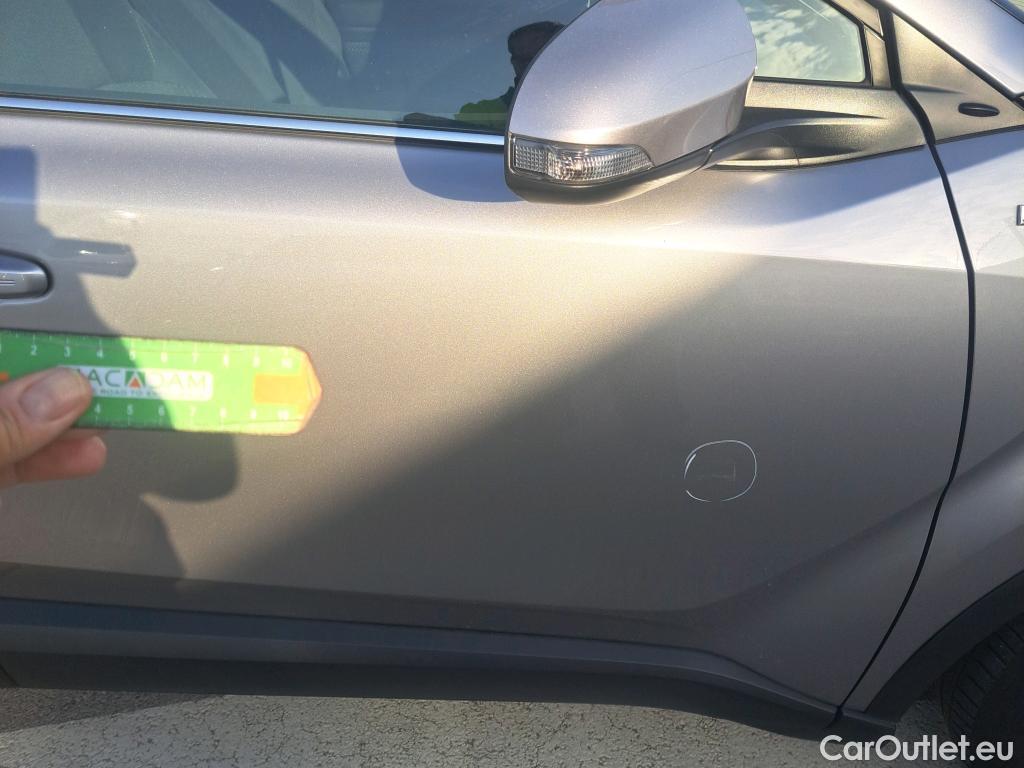  Toyota  C-HR TOYOTA  / 2016 / 5P / todoterreno 1.8 125H Advance (CX) #8