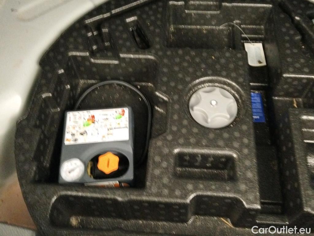  Nissan  Qashqai NISSAN  dCi 115 CV E6D ACENTA #14