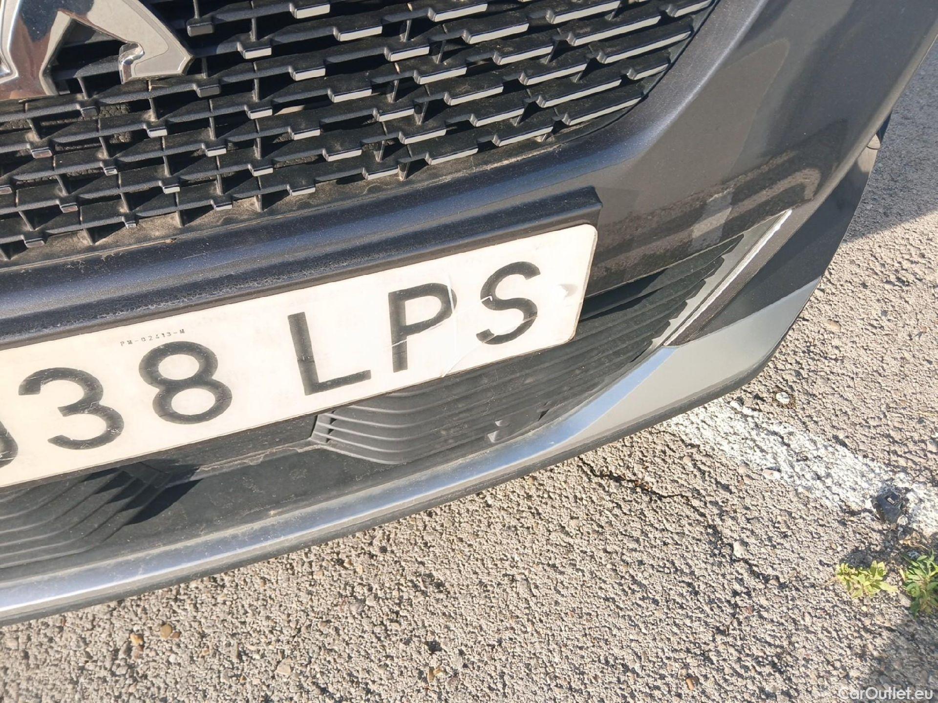  Peugeot  2008 PEUGEOT  / 2019 / 5P / todoterreno Allure Pack Puretech 130 S&S EAT8 (AC2) #15