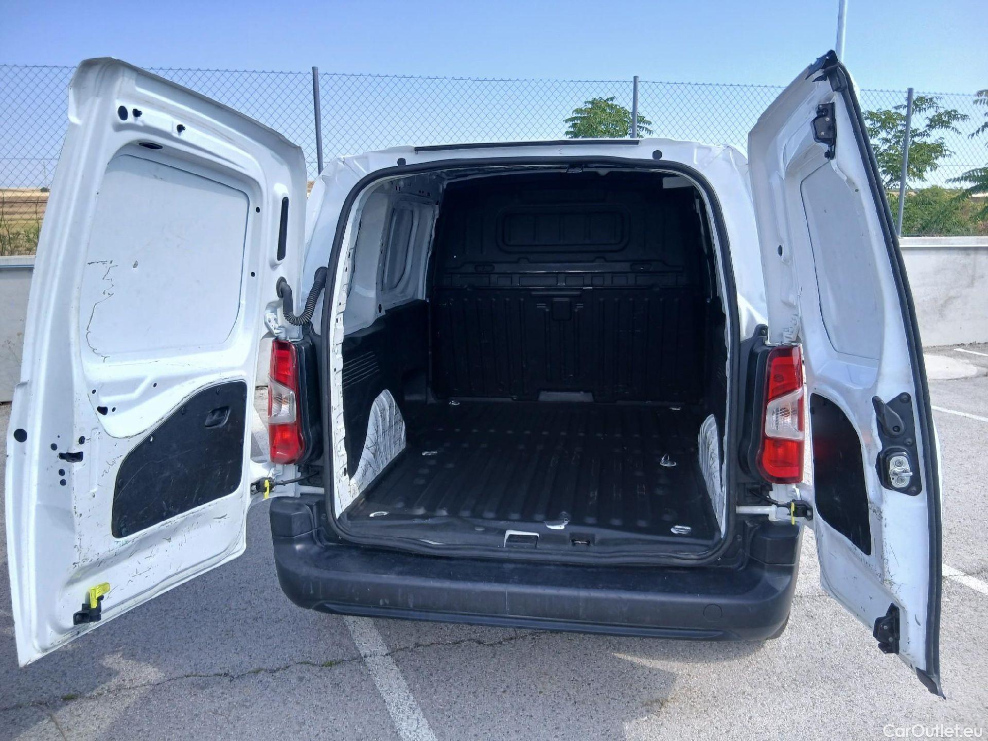  Citroen  Berlingo CITROEN  / 2018 / 3P / furgón derivado de turismo Talla M BlueHDi 73kW CONTROL #21
