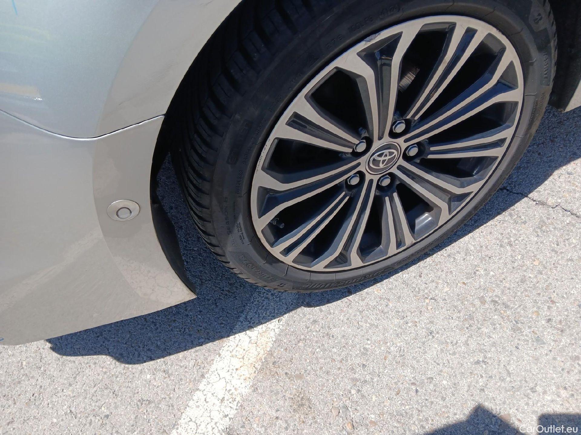 Toyota  Corolla TOYOTA  2.0 180H ADVANCE E-CVT TOURING SPORT 150 CV #36