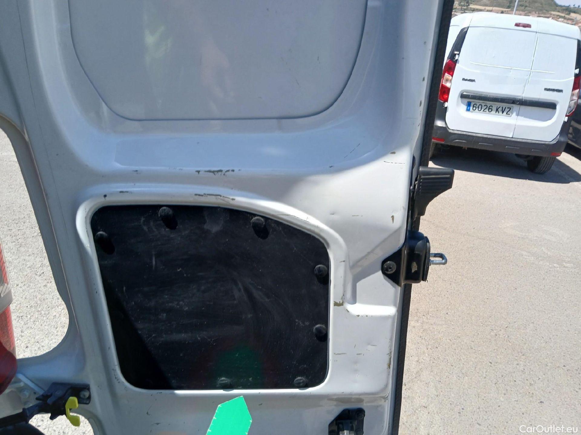  Citroen  Berlingo CITROEN  / 2018 / 3P / furgón derivado de turismo Talla M BlueHDi 100 CONTROL (AC2) #2