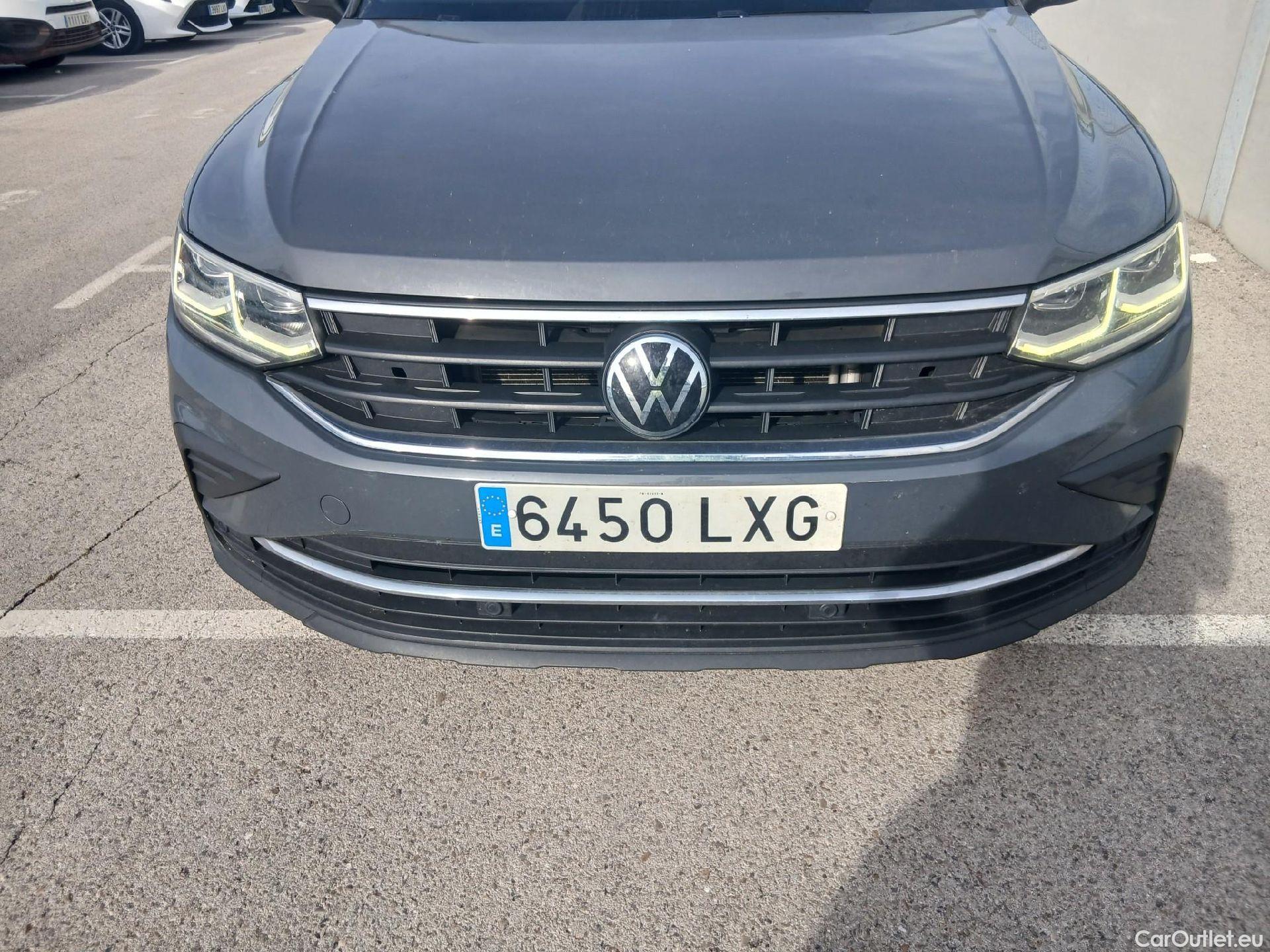  Volkswagen  Tiguan VOLKSWAGEN  / 2020 / 5P / todoterreno Life 2.0 TDI 110kW (150CV) DSG #1