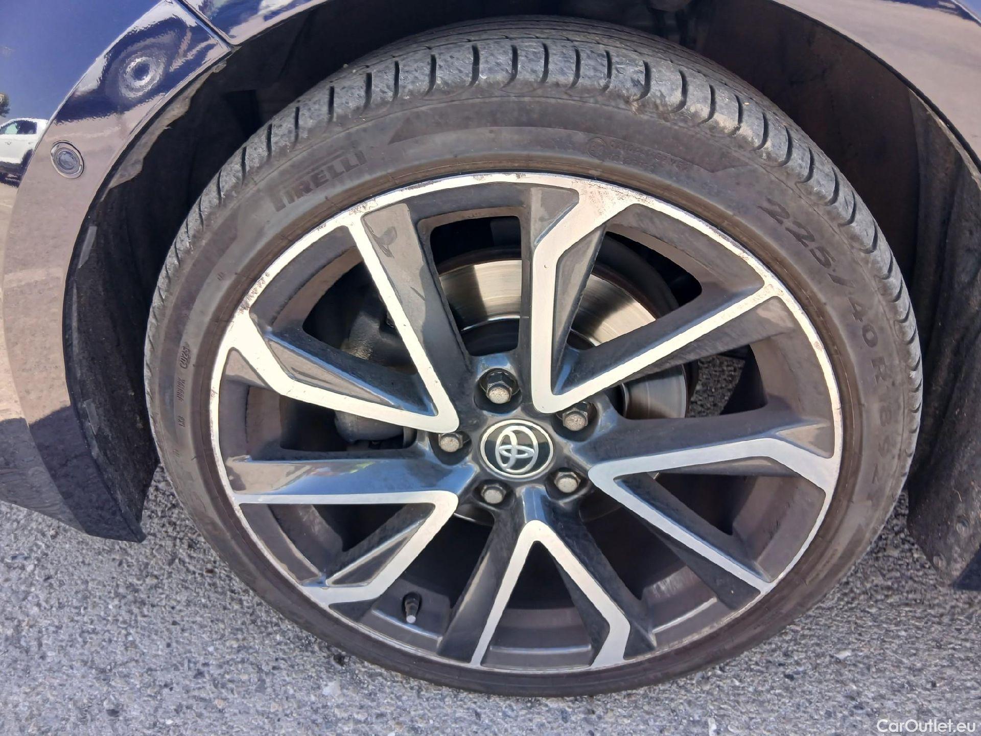  Toyota  Corolla TOYOTA  / 2019 / 5P / familiar 2.0 180H ADVANCE E-CVT TOURING SPORT #7
