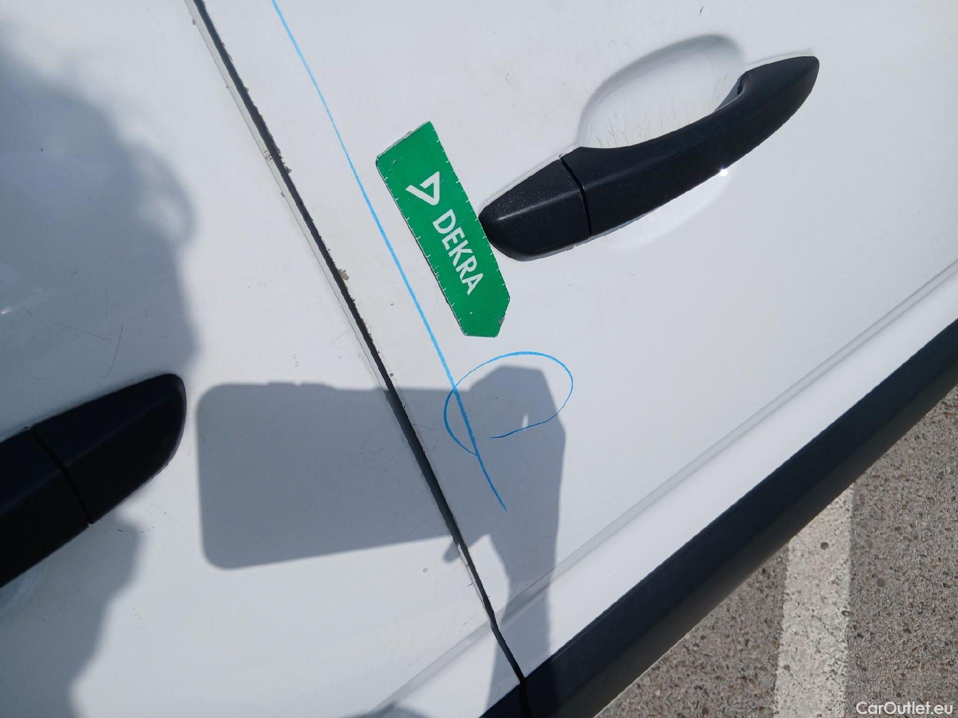  Citroen  Berlingo CITROEN  / 2018 / 3P / furgón derivado de turismo Talla M BlueHDi 73kW CONTROL #28