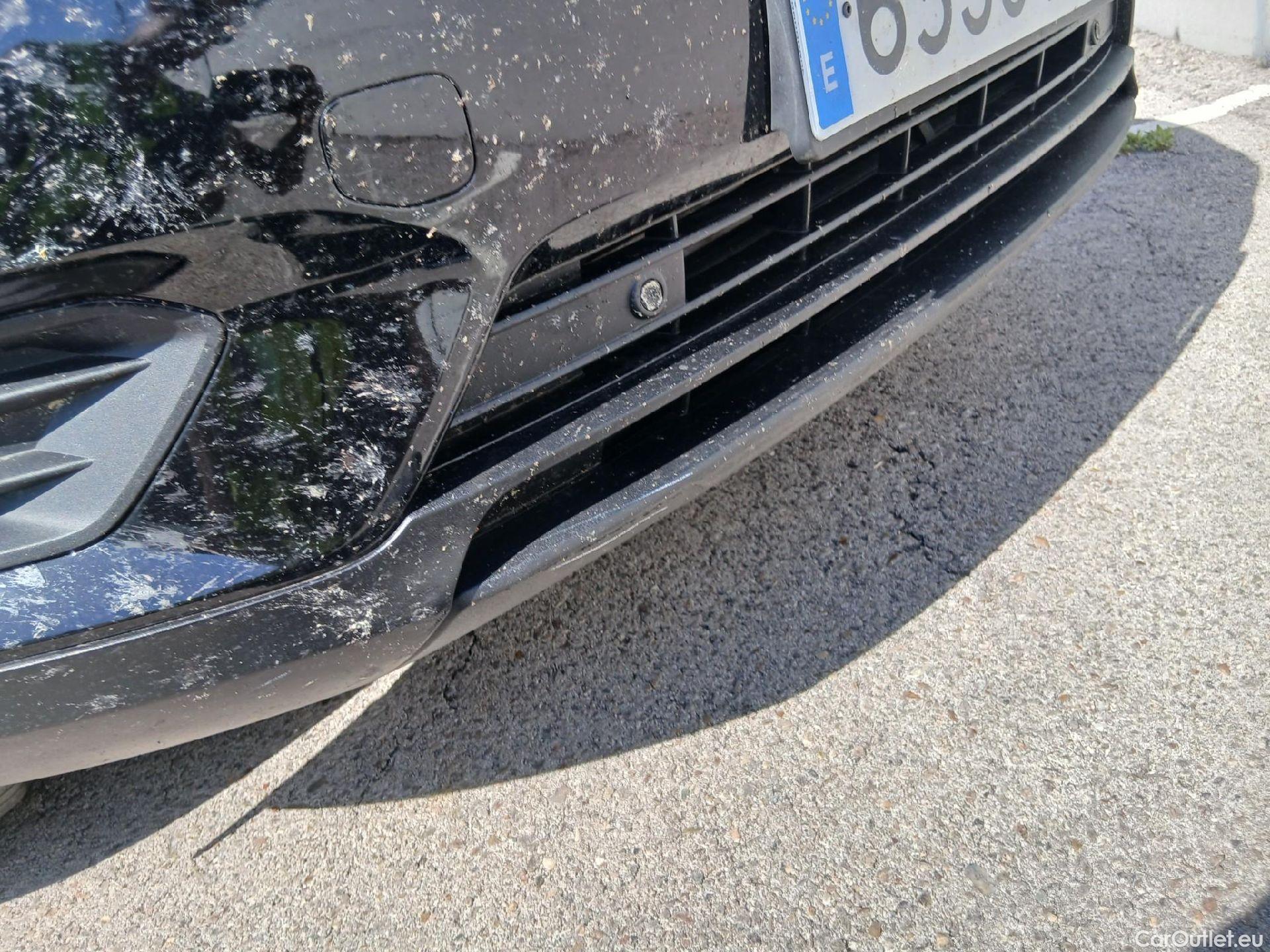  Volvo  XC 40 VOLVO XC40 / 2017 / 5P / todoterreno 1.5 T2 Momentum Core Auto #4