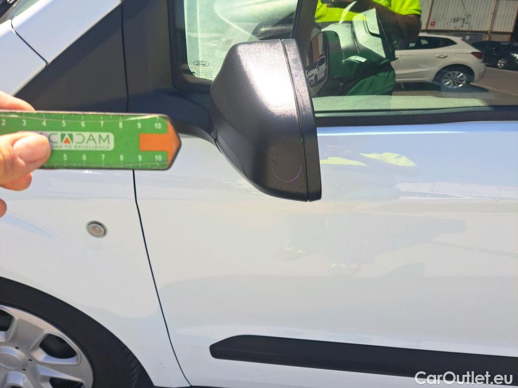  Ford  Transit FORD  Courier/2014/4P/furgón der.turis Van 1.5 TDCi 75kW Trend #34