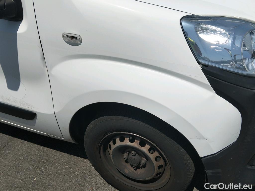  Fiat  Fiorino FIAT  / 2016 / 3P / furgón derivado de turismo Cargo Base 1.3 Mjet 59kW (80CV) E6 #27