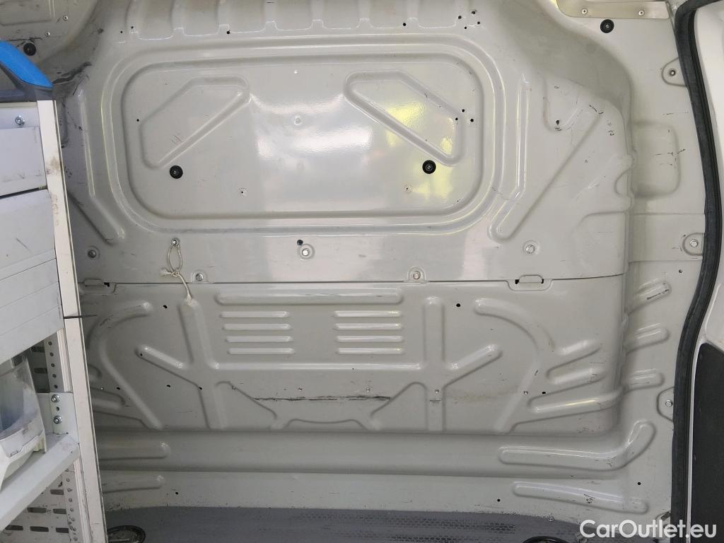  Fiat  Fiorino FIAT  / 2016 / 3P / furgón derivado de turismo Cargo Base 1.3 Mjet 59kW (80CV) E6 #34