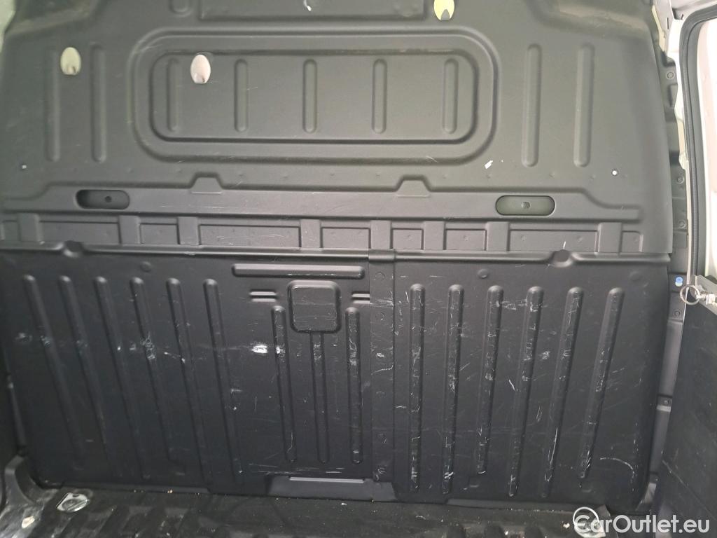  Citroen  Berlingo CITROEN  / 2018 / 4P / furgón derivado de turismo Talla M BlueHDi 100 #35