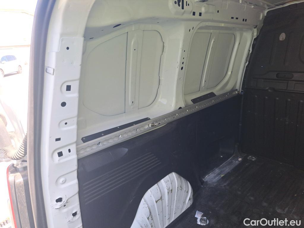  Citroen  Berlingo CITROEN  / 2018 / 4P / furgón derivado de turismo Talla M BlueHDi 100 #23