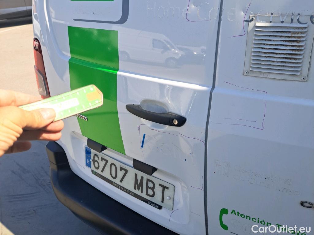 Citroen  Berlingo CITROEN  / 2018 / 4P / furgón derivado de turismo Talla M BlueHDi 100 #8