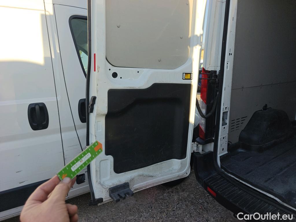  Ford  Transit FORD  / 2013 / 4P / furgón 350 96kW L3H2 Van Trend FWD #22