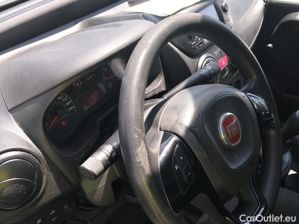  Fiat  Fiorino FIAT  / 2016 / 3P / furgón derivado de turismo Cargo Base 1.3 Mjet 59kW (80CV) E6 #44