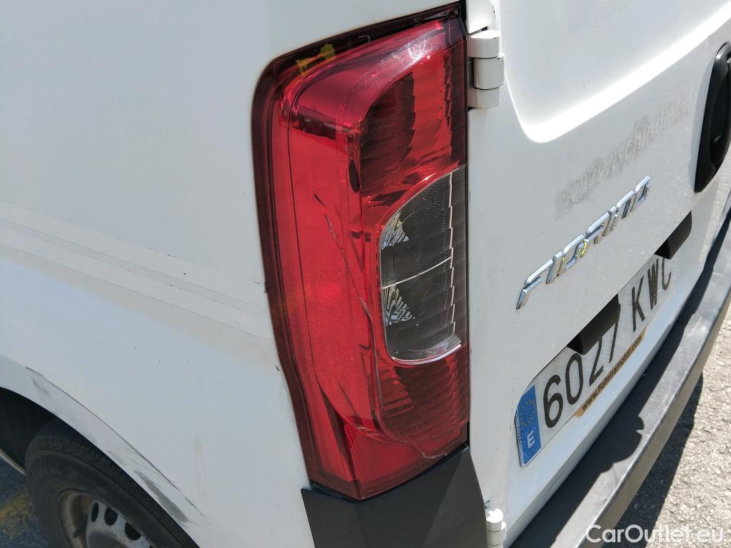  Fiat  Fiorino FIAT  / 2016 / 3P / furgón derivado de turismo Cargo Base 1.3 Mjet 59kW (80CV) E6 #17