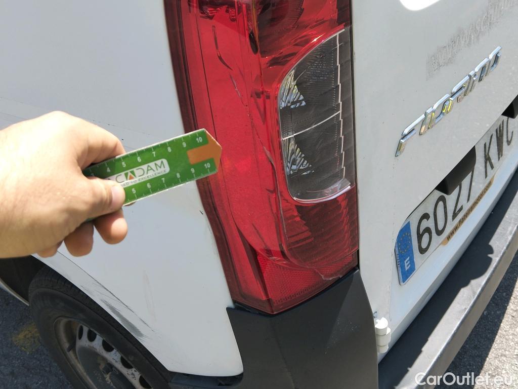  Fiat  Fiorino FIAT  / 2016 / 3P / furgón derivado de turismo Cargo Base 1.3 Mjet 59kW (80CV) E6 #18