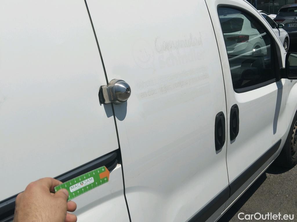  Fiat  Fiorino FIAT  / 2016 / 3P / furgón derivado de turismo Cargo Base 1.3 Mjet 59kW (80CV) E6 #24
