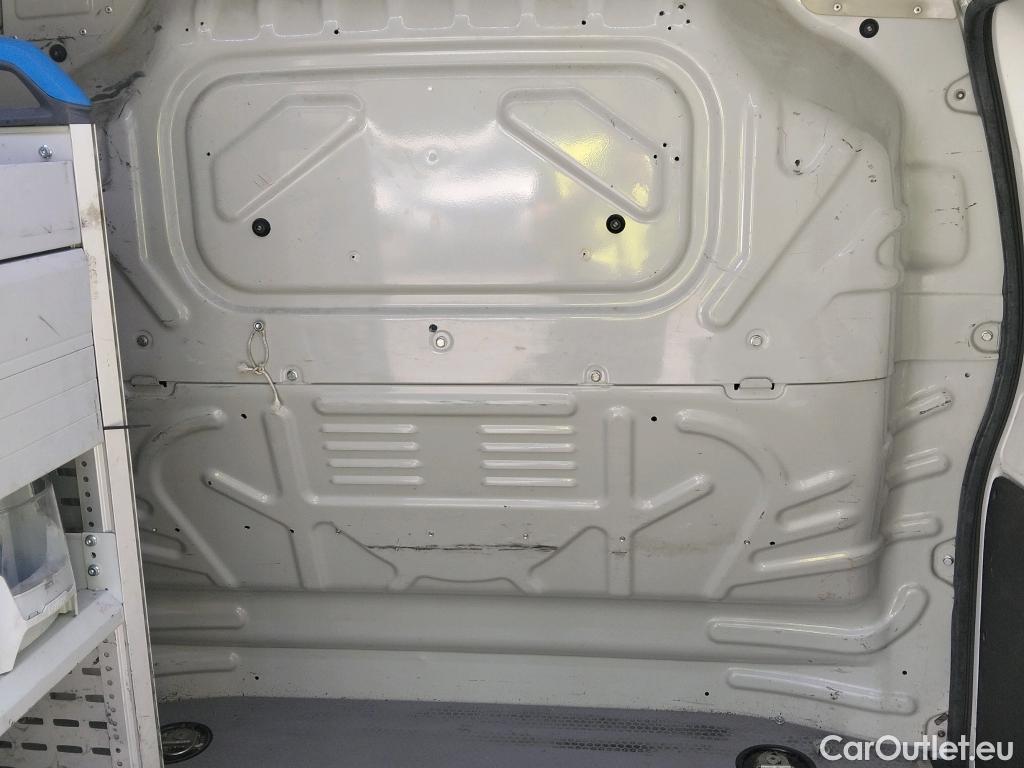  Fiat  Fiorino FIAT  / 2016 / 3P / furgón derivado de turismo Cargo Base 1.3 Mjet 59kW (80CV) E6 #33