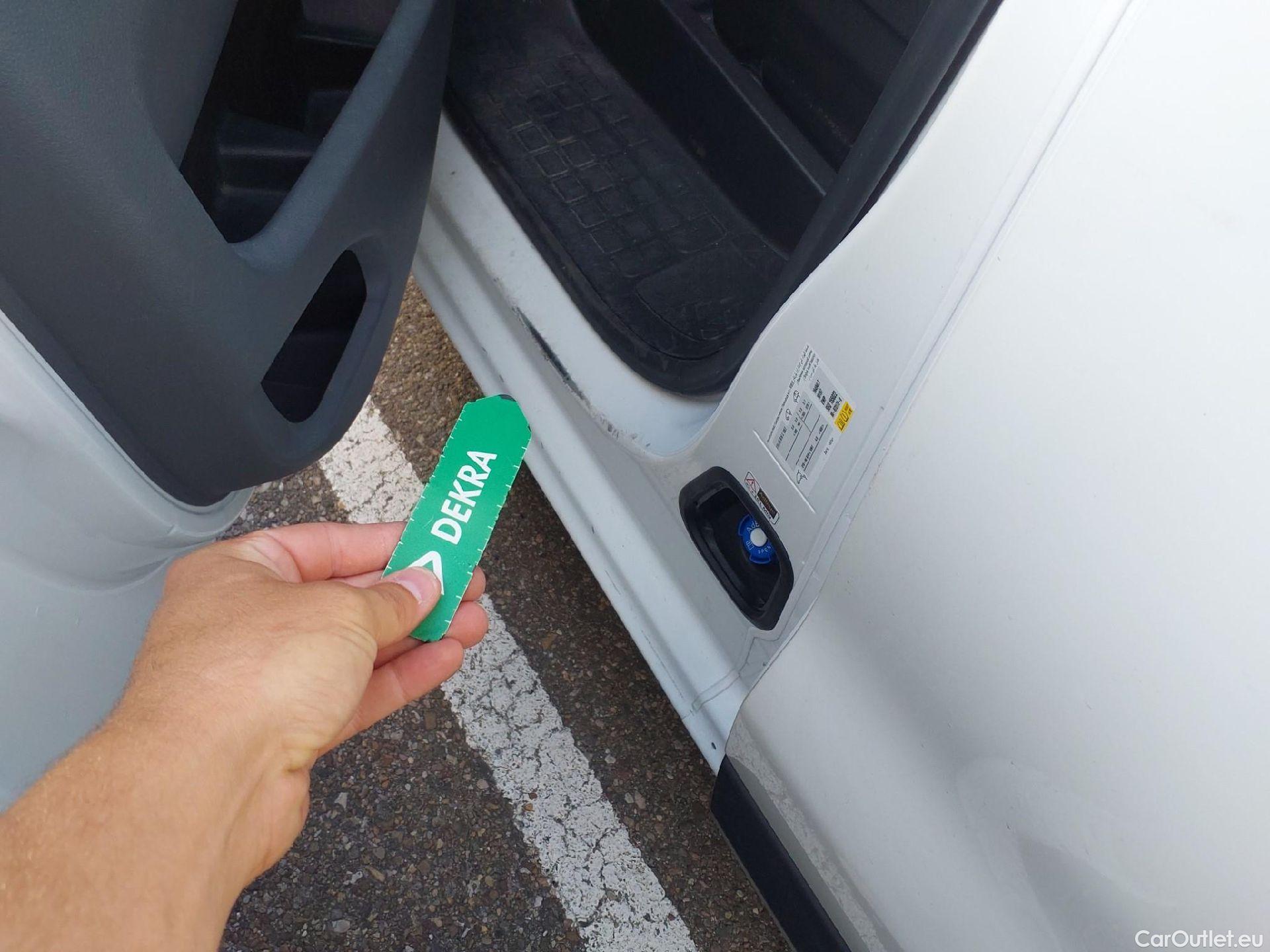  Opel  Vivaro OPEL  / 2019 / 4P / furgón 1.5 Diésel 74kW (100CV) M Std Express #12