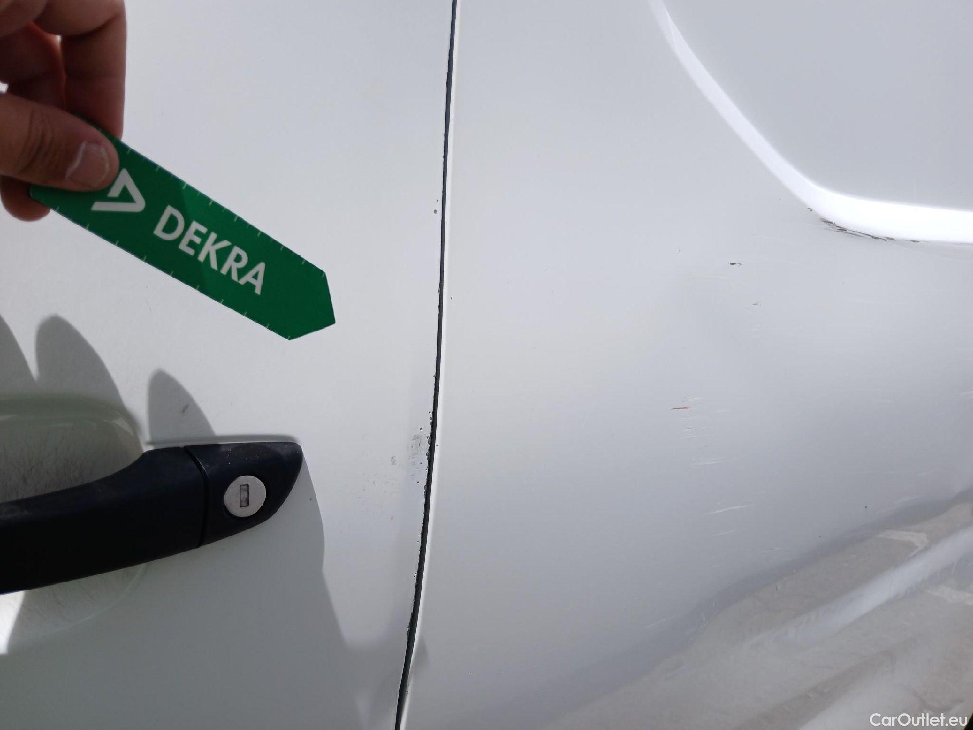  Peugeot  Partner PEUGEOT  / 2018 / 3P / furgón derivado de turismo Pro Standard 600kg BlueHDi 73kW (AC) #45
