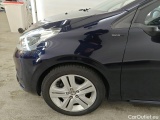  Peugeot  208 Peugeot  Signature 1.2 PureTech 82 5d #22