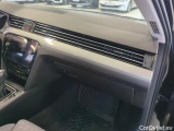  Volkswagen  Passat Volkswagen  Variant 2.0 TDI EVO 150 KM DSG Business 5d #24