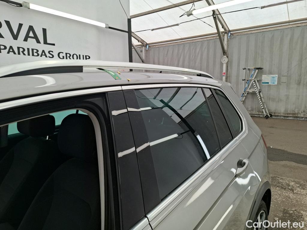  Volkswagen  Tiguan VOLKSWAGEN  5p SUV 1.5 TSI 150 EVO DSG7 Carat #9