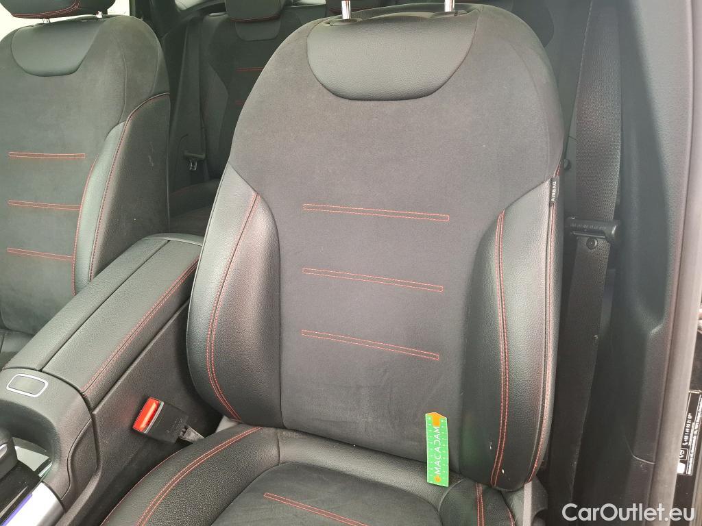  Mercedes  GLA MERCEDES-BENZ  / 2020 / 5P / SUV 1.3  200 AMG LINE DCT #26
