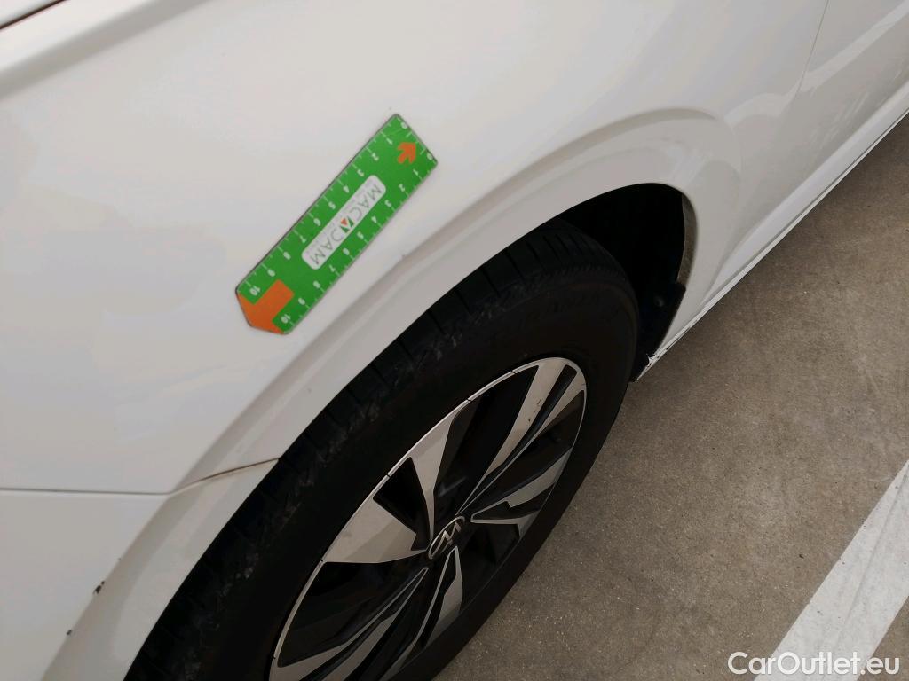  Volkswagen  Polo VOLKSWAGEN  / 2017 / 5P / berlina con portón Advance 1.0 TSI 70kW (95CV) #6