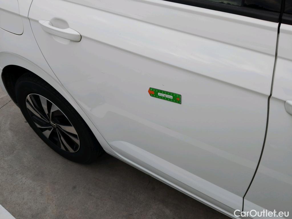  Volkswagen  Polo VOLKSWAGEN  / 2017 / 5P / berlina con portón Advance 1.0 TSI 70kW (95CV) #23