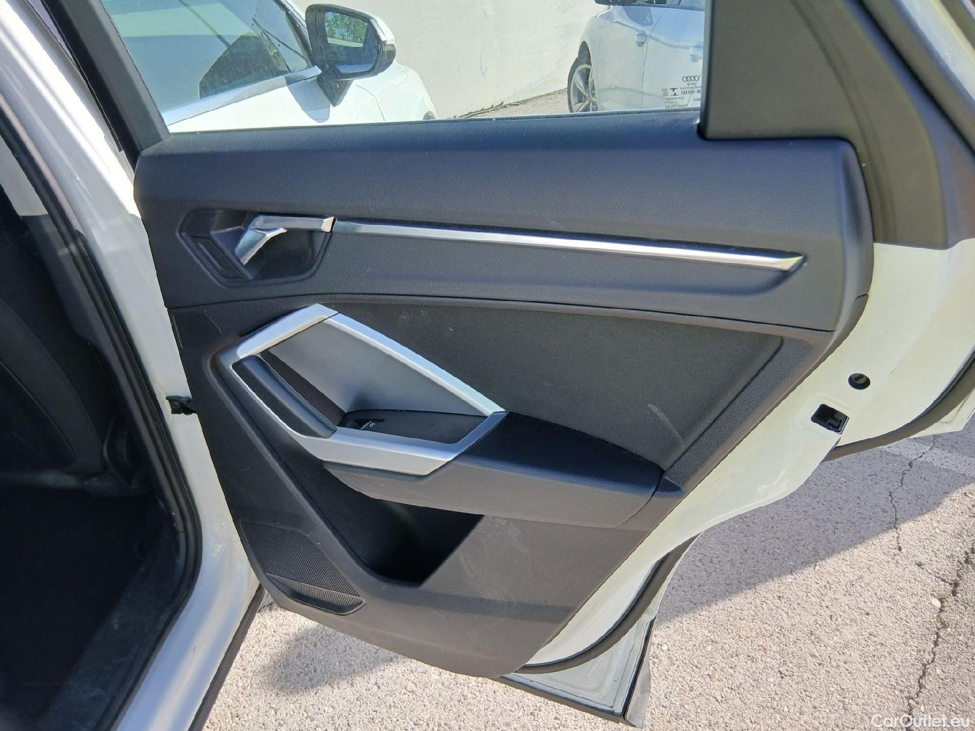  Audi  Q3 AUDI  Sportback / 2019 / 5P / todoterreno 40 TDI 140kW S tronic Quattro Advanced #51