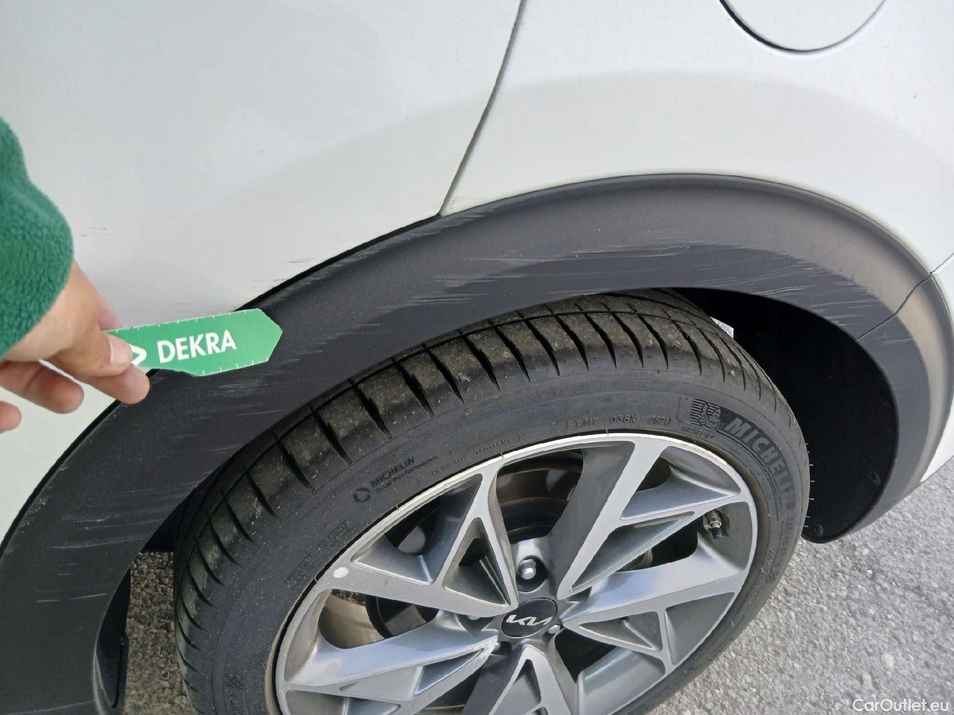  KIA  Niro KIA  1.6 GDi HEV 141 CV Emotion #23