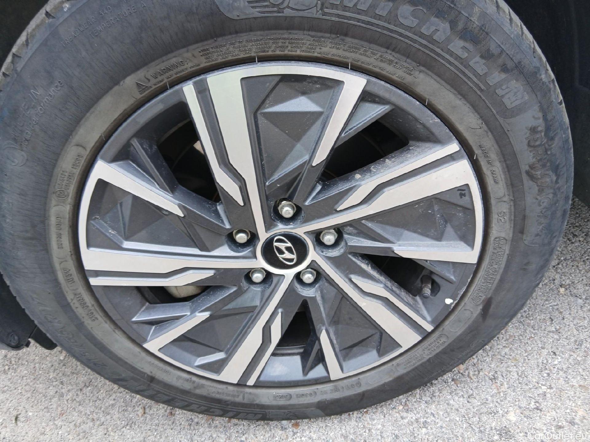  Hyundai  Tucson HYUNDAI  1.6 CRDI 115 CV Klass #9