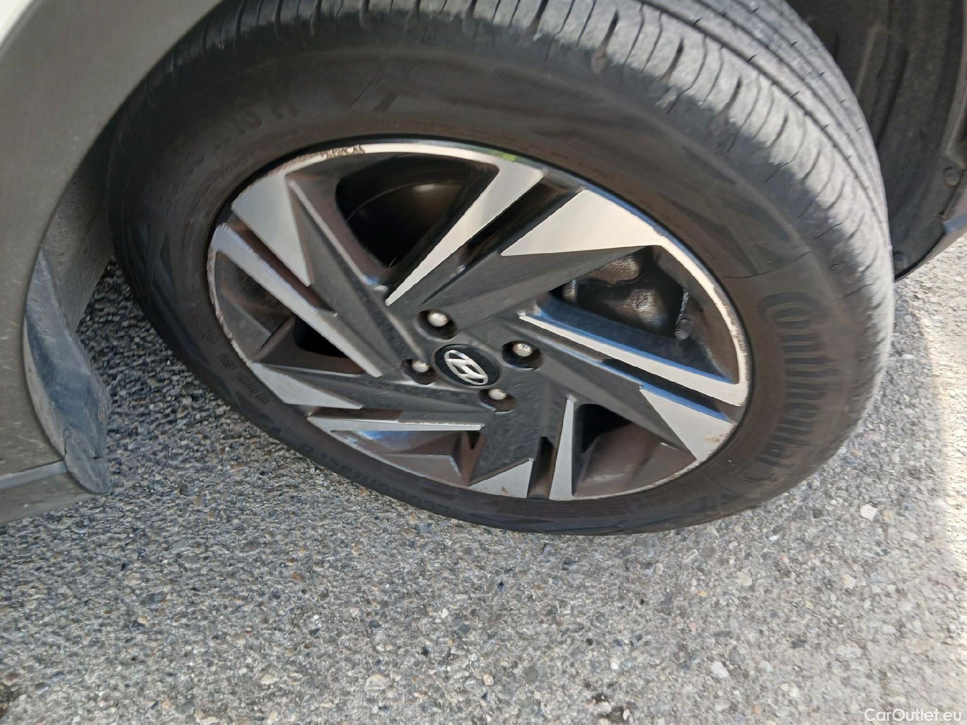  Hyundai  Bayon HYUNDAI  1.0 TGDI 100 CV Maxx DCT #50