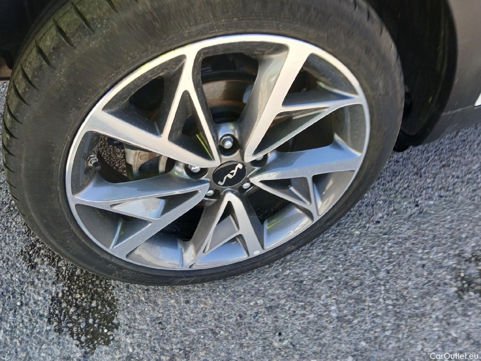  KIA  Niro KIA  1.6 GDi HEV 141 CV Emotion #39