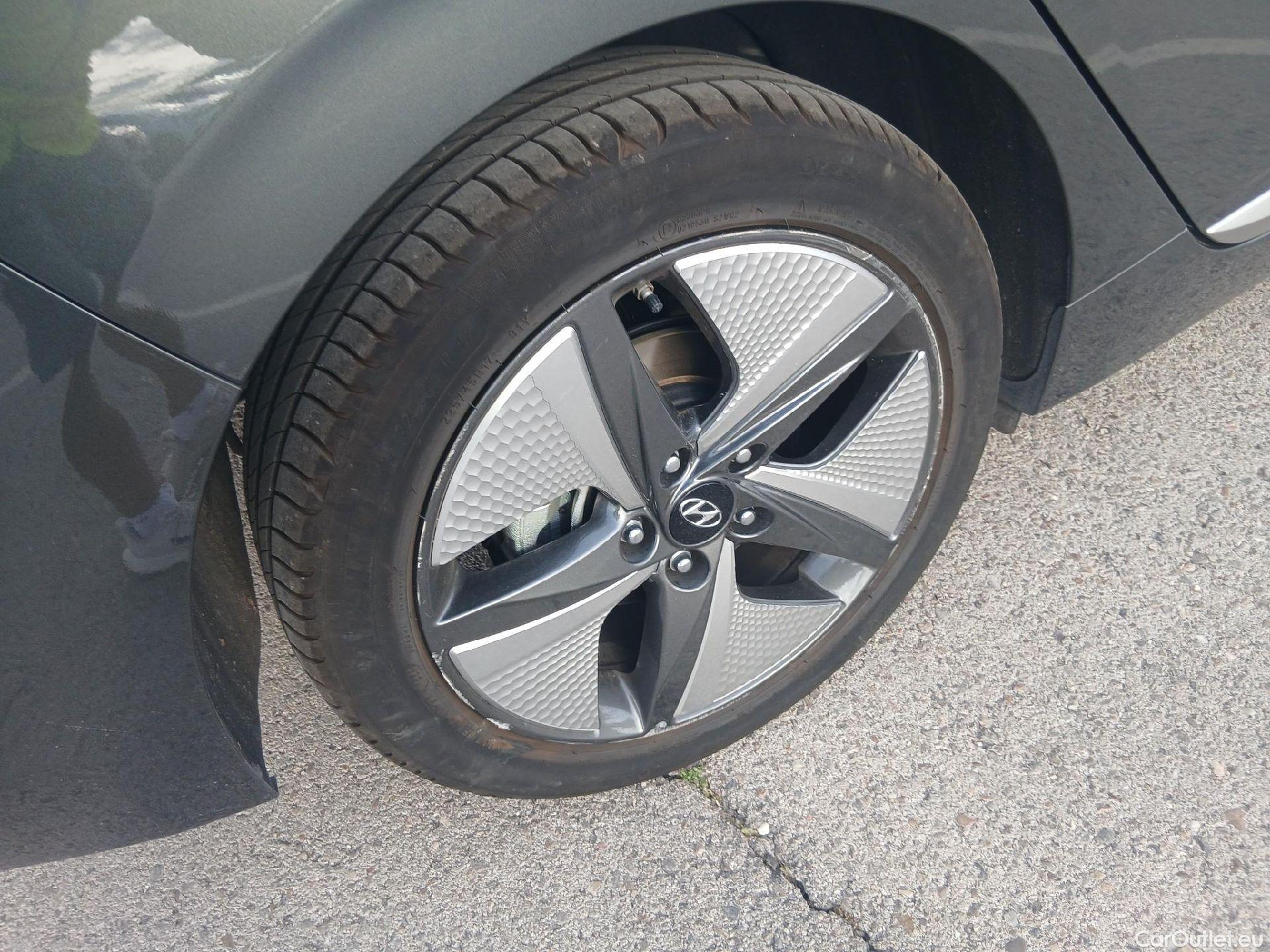  Hyundai   Ioniq HYUNDAI 1.6 GDI HEV Tecno DCT 140 CV #25