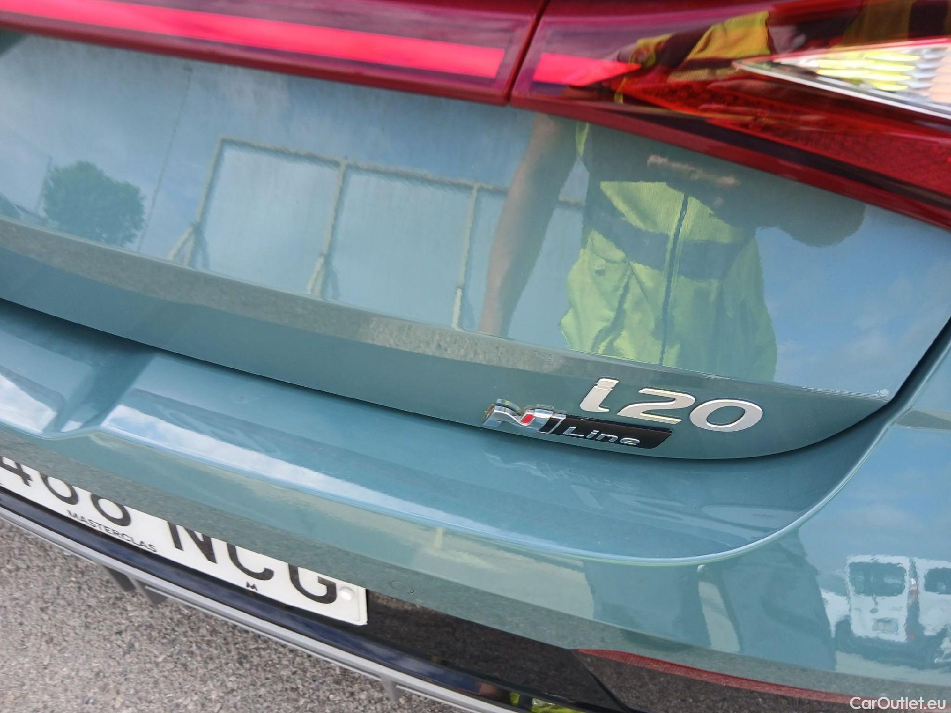  Hyundai  i20 HYUNDAI  / 5P / 1.0 TGDI Klass 100 CV #8