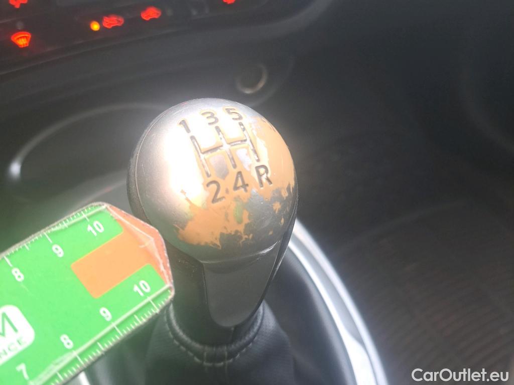  Nissan  Juke NISSAN  / 2014 / 5P / crossover G.E6D-Temp 83kW (112 CV) 5M/T ACENTA (CX) #25