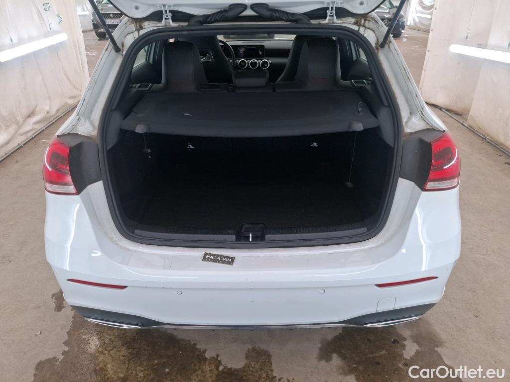  Mercedes  A-Klasse MERCEDES-BENZ Classe A Compact / 2018 / 5P / Berline A 180 AMG Line #14