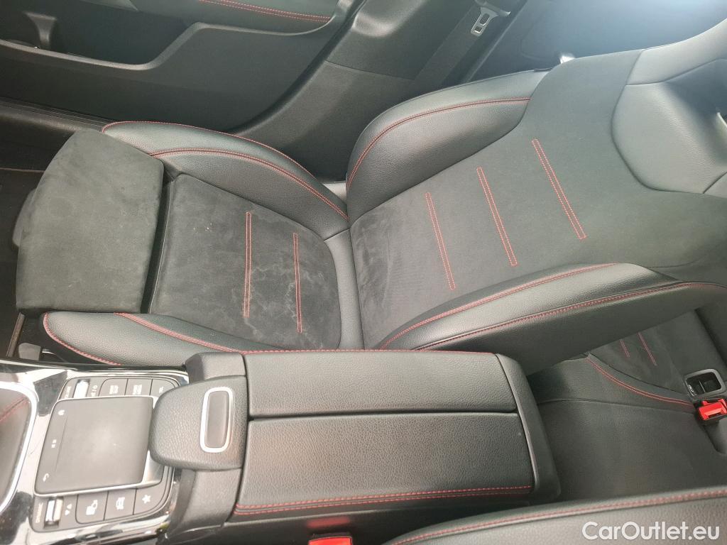  Mercedes  A-Klasse MERCEDES-BENZ Classe A Compact / 2018 / 5P / Berline A 180 AMG Line #94