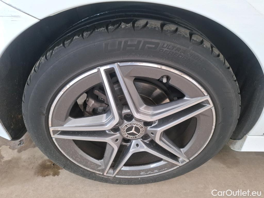  Mercedes  A-Klasse MERCEDES-BENZ Classe A Compact / 2018 / 5P / Berline A 180 AMG Line #66