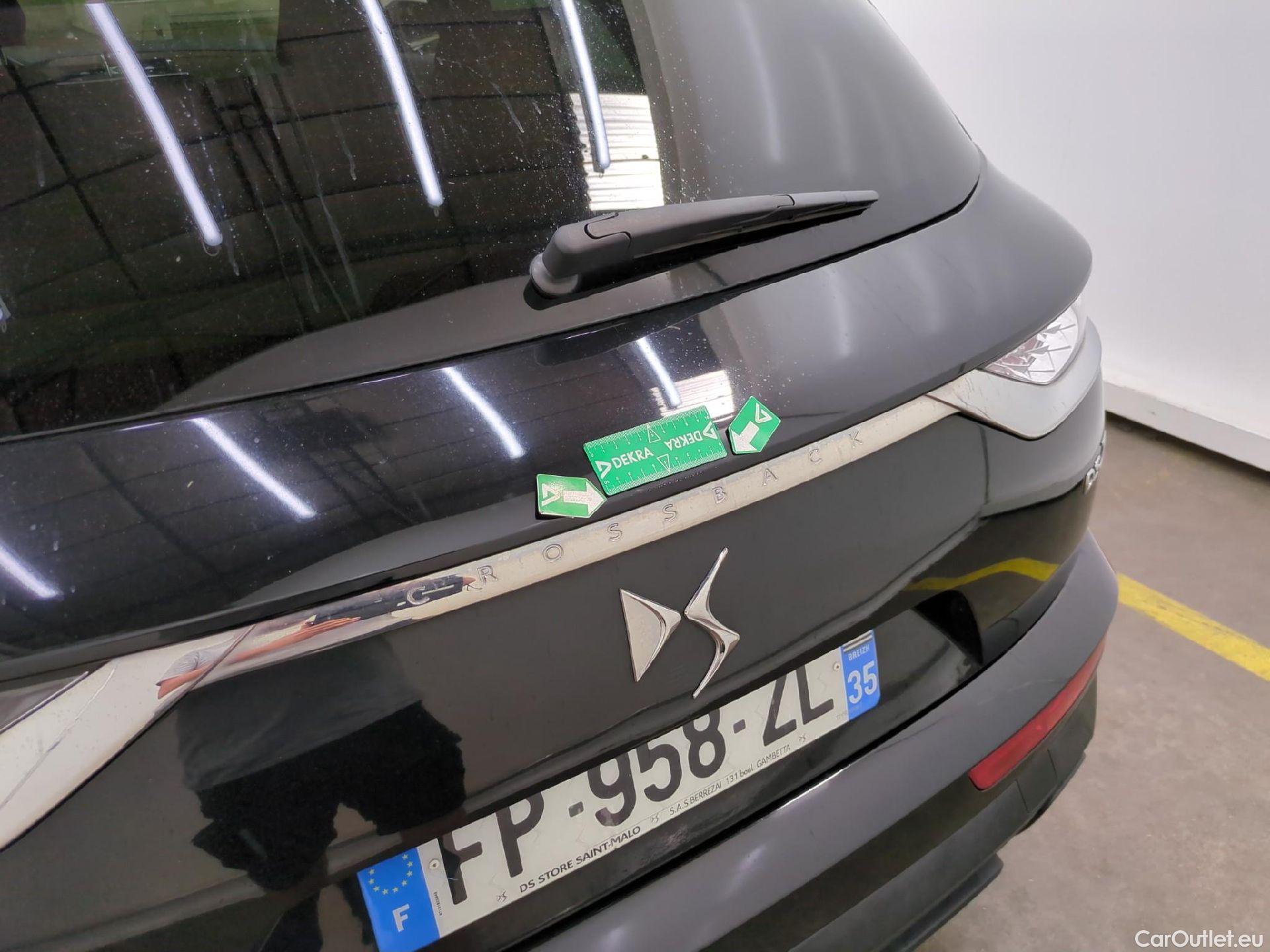  DS  DS7 DS DS 7 Crossback / 2017 / 5P / SUV PureTech 130 Manuel So Chic #27